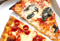 Top NYC Eats: Must-Try Restaurants and Iconic Foods