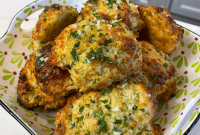 Copycat Red Lobster Cheddar Bay Biscuits Recipe