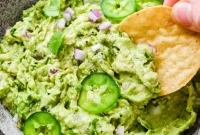 Fresh Homemade Guacamole Ready in 10 Minutes