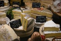 Choose French Cheese Like a Local: Guide to Authentic Picks