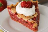 Strawberry Rhubarb Pie Recipe: Sweet-Tart Summer Dessert
