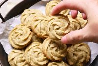Earl Grey Shortbread Cookies: Aromatic Tea-Infused Treats