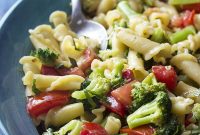 Summer Farmstand Pasta Recipe: Fresh Tomatoes & Basil