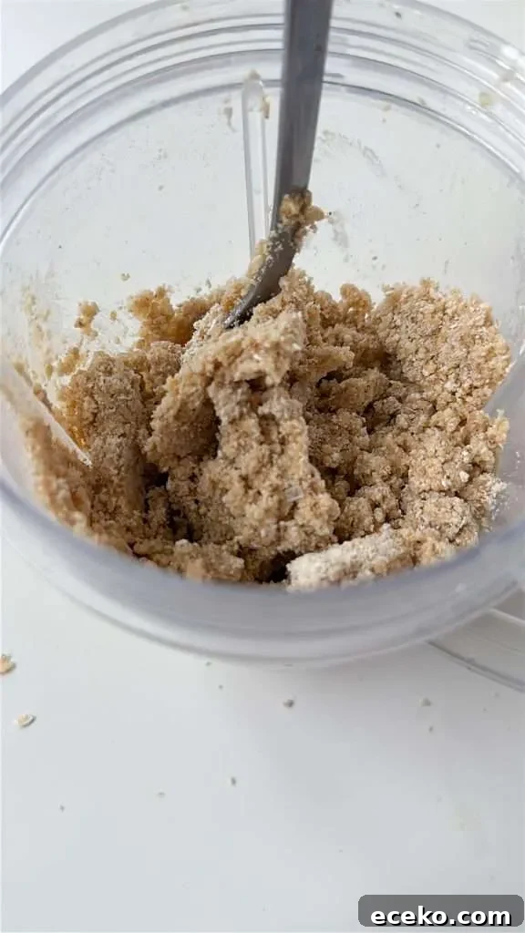 Strawberry Oatmeal Crumble Recipe with Fresh Berries 7 mix with other ingredients
