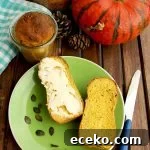 Pumpkin Yeast Bread in a Jar: easy and aromatic pumpkin bread that can be preserved for later. Great homemade gift idea for holidays for your loved ones!