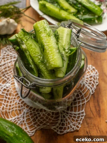 garlic and dill marinated cucumbers