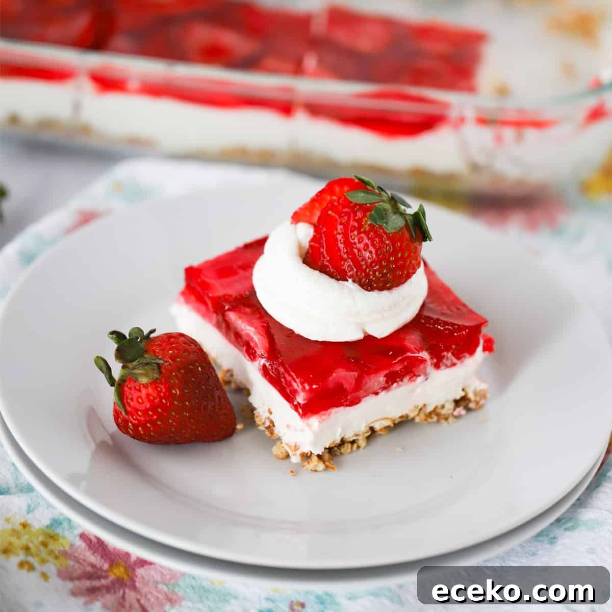 strawberry pretzel salad