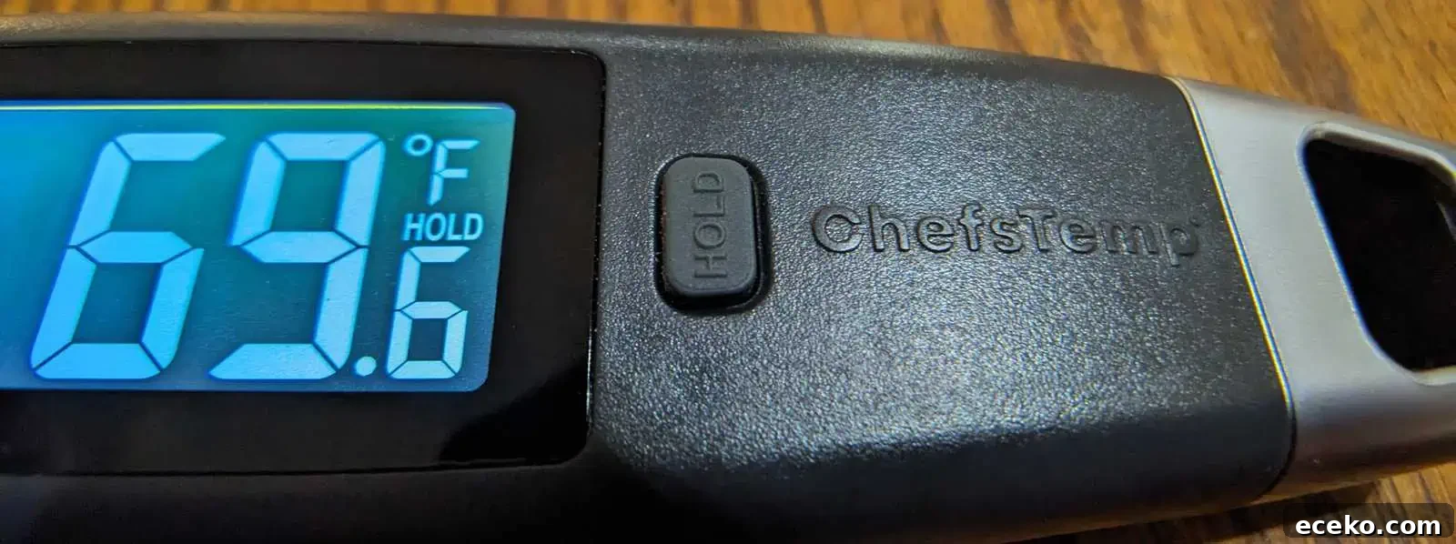 ChefsTemp Finaltouch X10 showing the Hold button