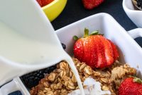 Chewy Baked Oatmeal with Mixed Berries and Maple Drizzle