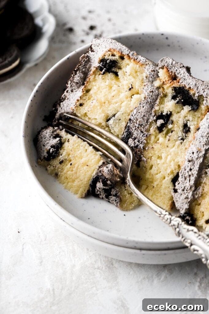 Vanilla Cake with Milk-Soaked Oreo Layers 14 oreo cake