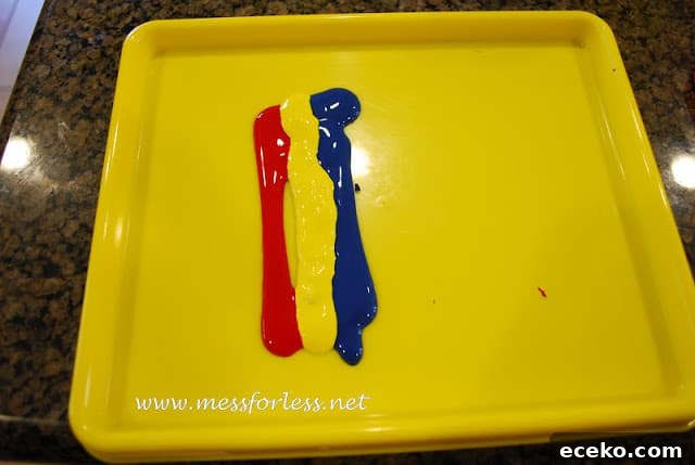 Painting with Rolling Pins and Bubble Wrap
