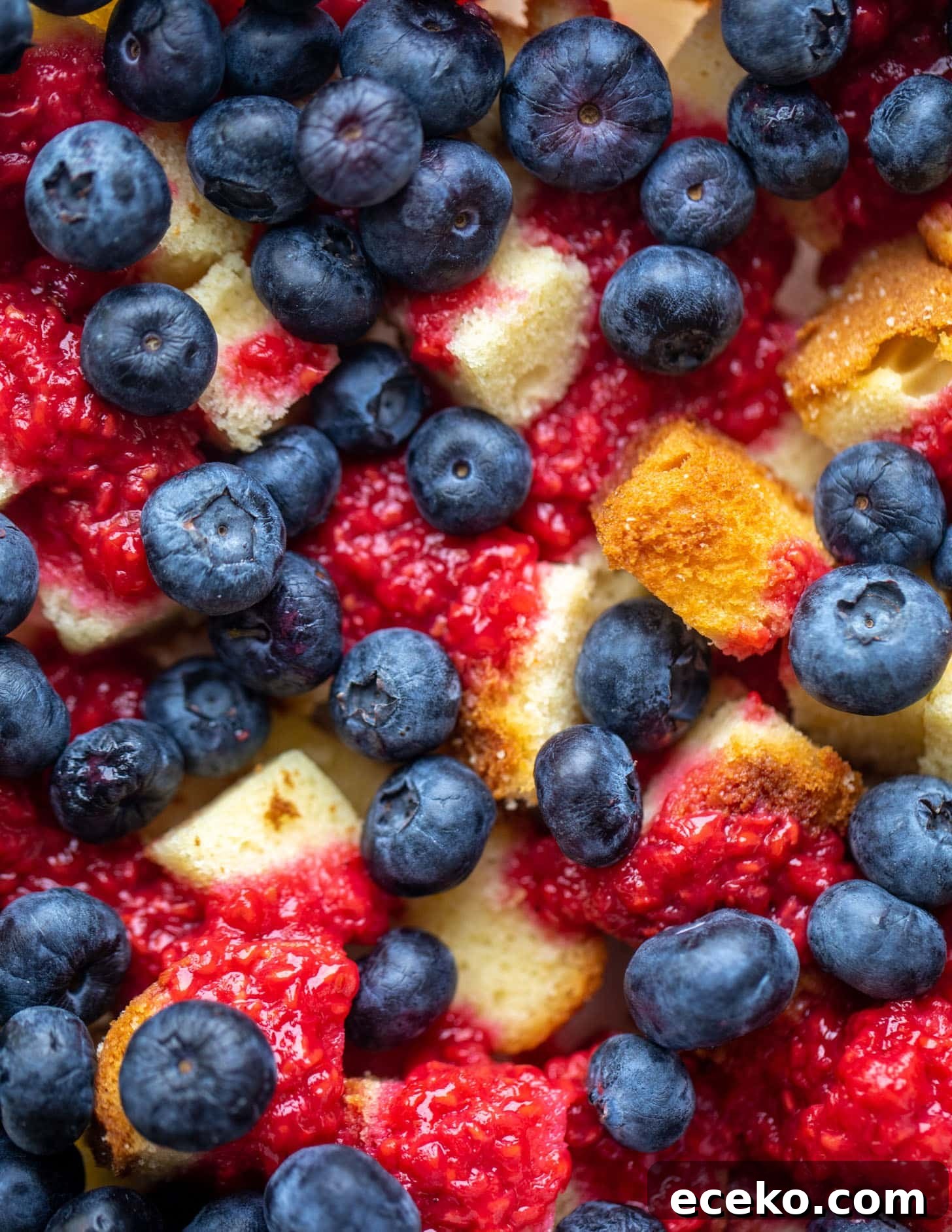 Triple-Berry Trifle with Fresh Raspberry Sauce 6 triple berry trifle with raspberry sauce