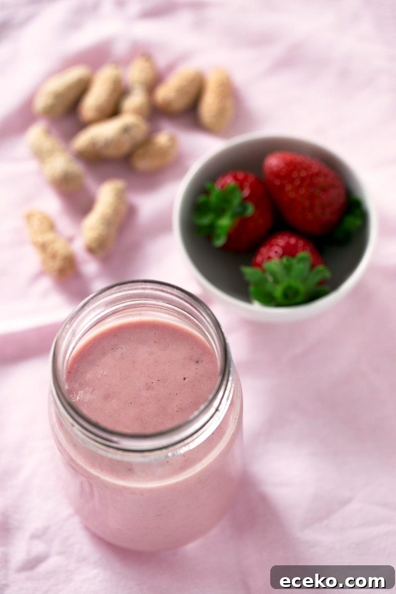 Post Workout Smoothie. - This is my favorite post workout smoothie. It's perfect to fuel your body after an intense workout, but you can enjoy it any time!