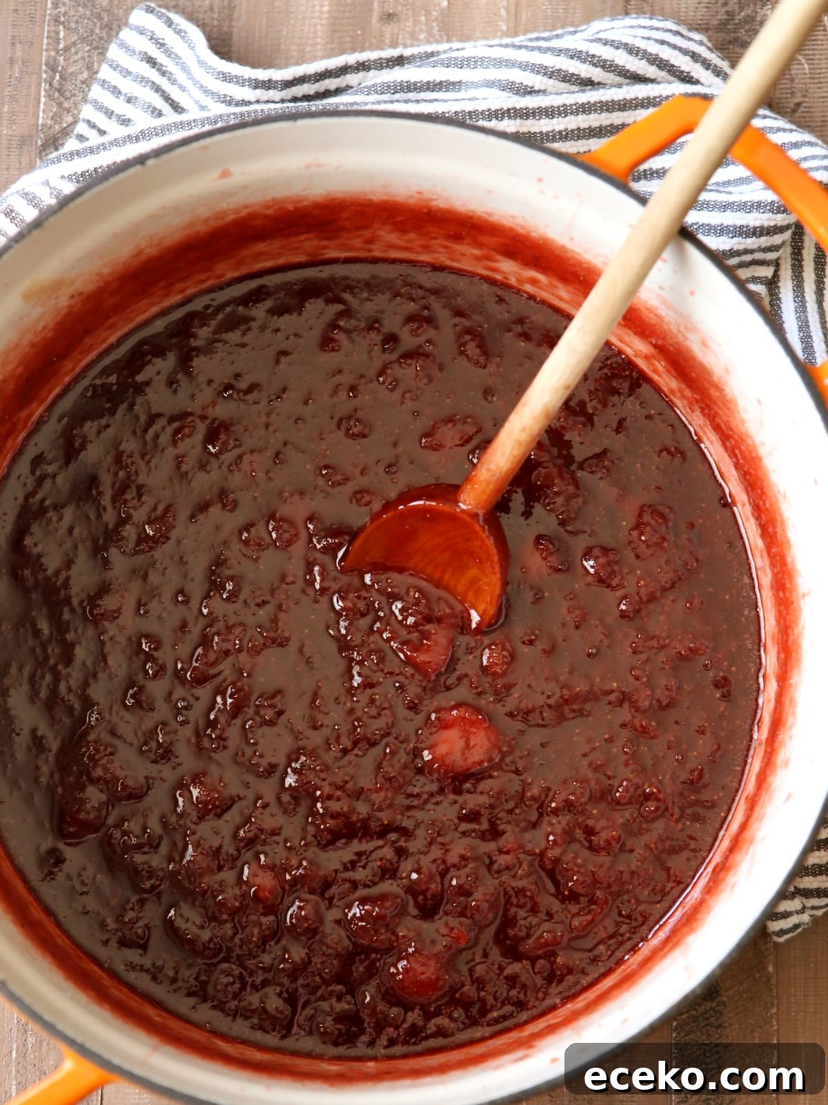 Homemade Strawberry Jam Recipe: Small-Batch Preserves 4 The best strawberry jam! | completelydelicious.com