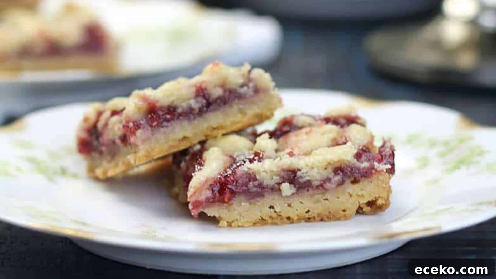 15 Irresistible Dessert Bar Recipes You'll Crave 4 img 136871 6
